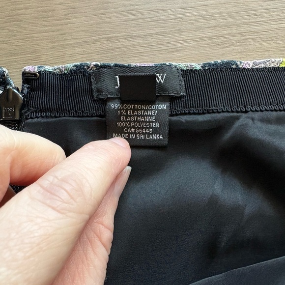 J. Crew Beautiful Paisley Print Pencil Skirt - Picture 7 of 7